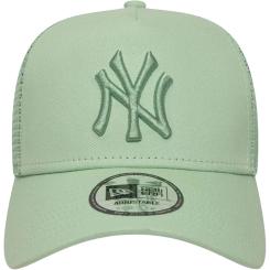 League Essential Trucker New York Yankees  