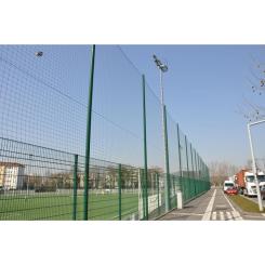Spielfeldbegrenzung - Ballfangnetz für Sportplätze  