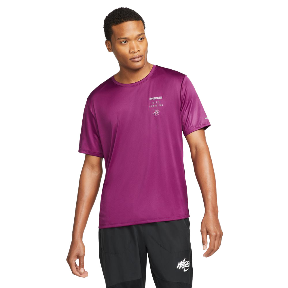 Teamsport Philipp | Nike UV Run Division Miler Graphic T-Shirt DM4711-610 |  günstig online kaufen