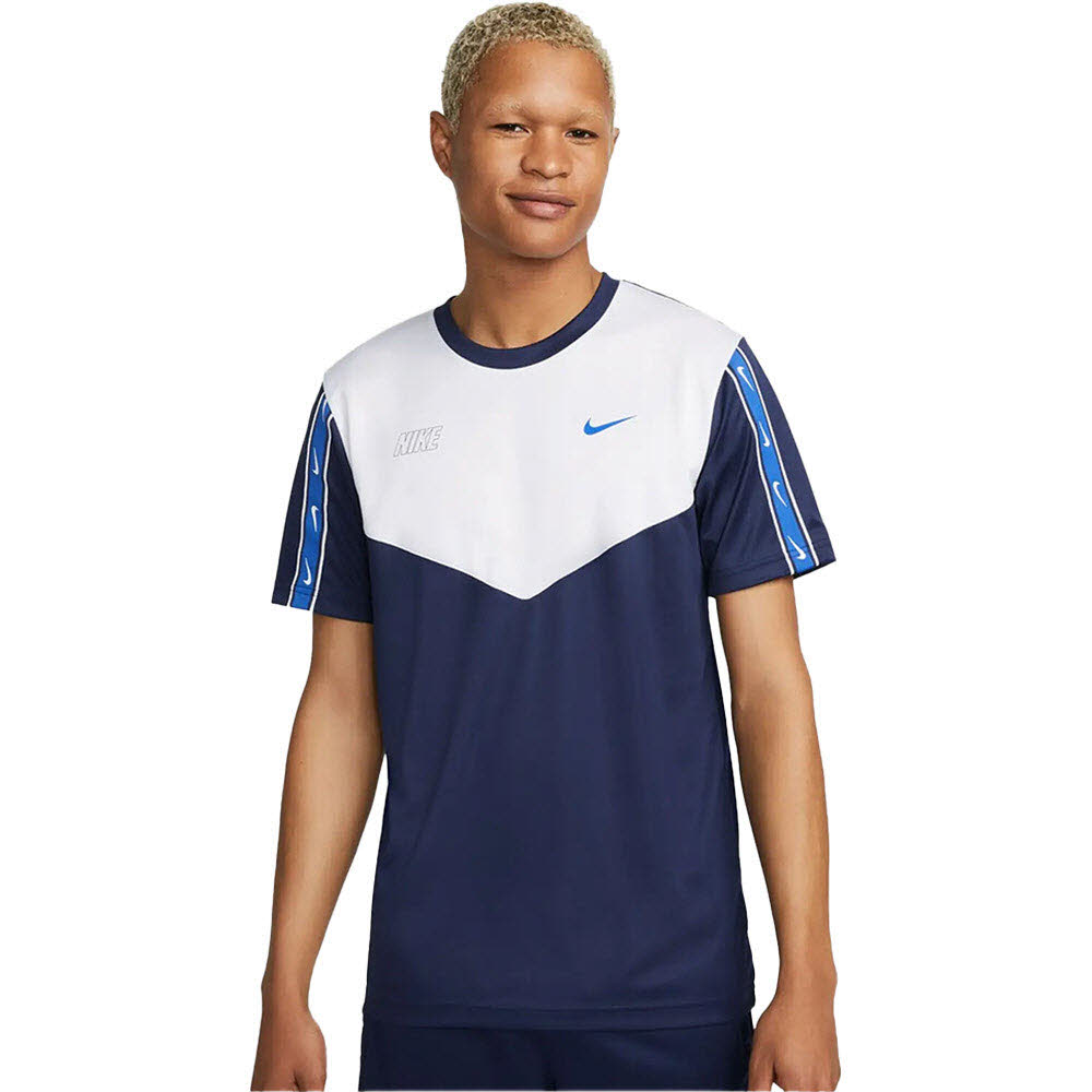 Teamsport Philipp | Nike Sportswear Repeat T-Shirt DX2301/411 | günstig  online kaufen
